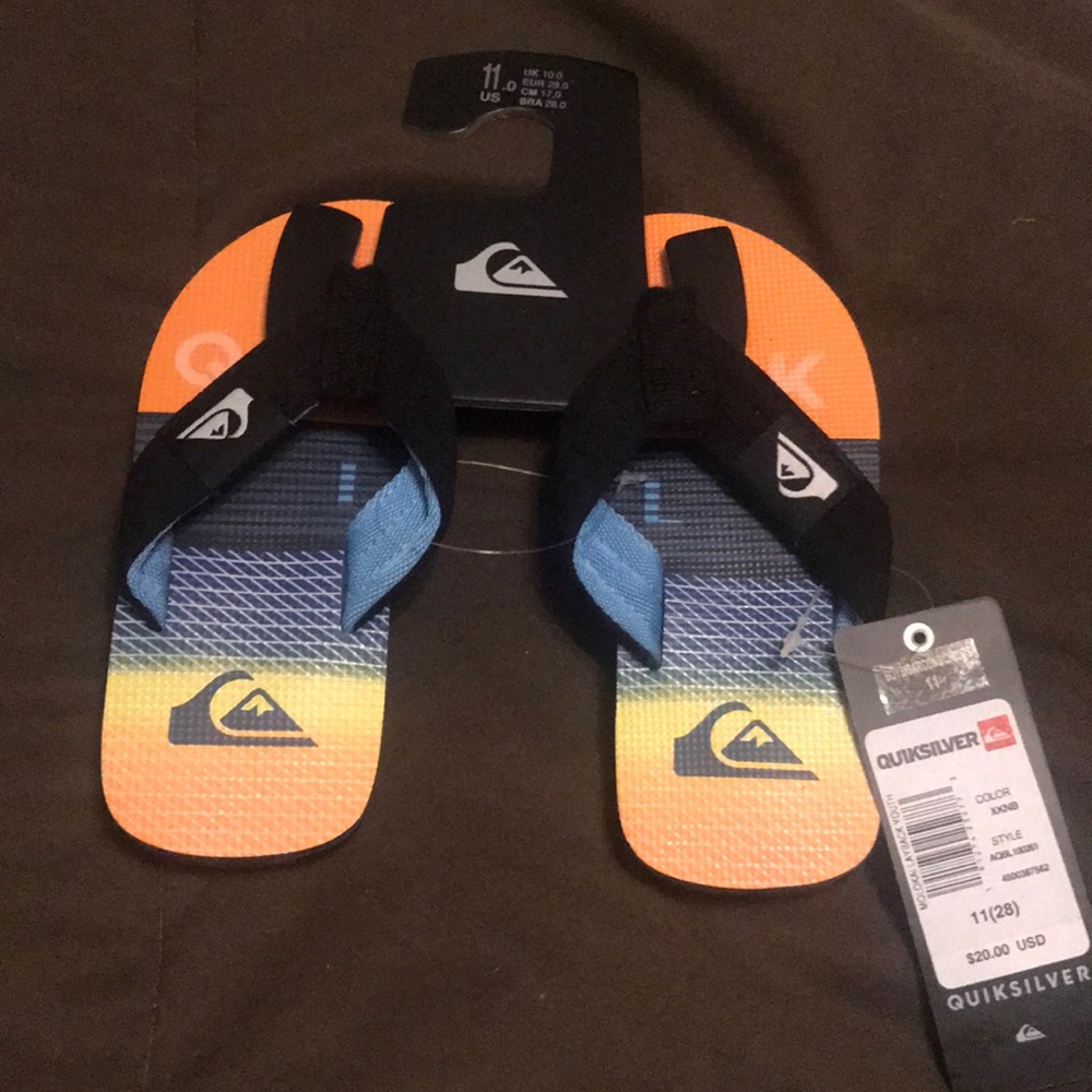 NWT Boys Quiksilver Molokai Layback Flip Flops $20